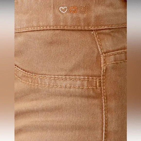 Dittos Light Brown Jeans
Dittos Jessica Mid-Rise Nutmeg Brown Jeggings
Size 26 - Picture 4 of 13